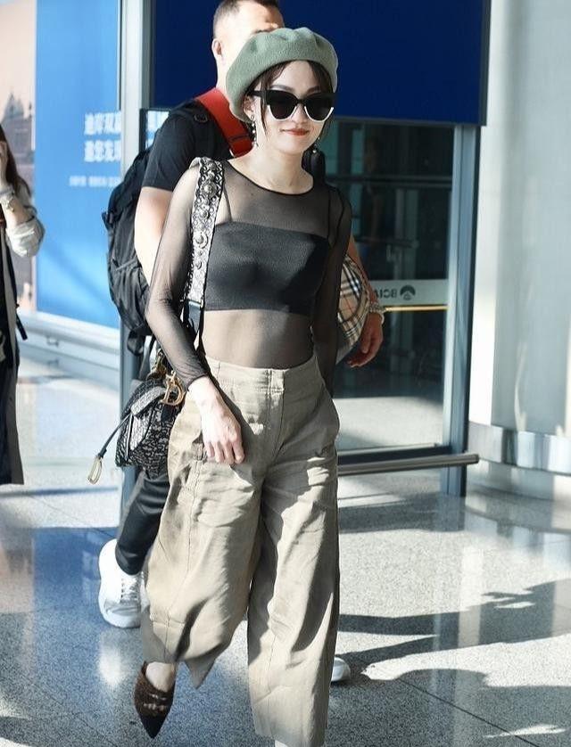 张韶涵穿马甲线的照片,张韶涵穿马甲线衣服