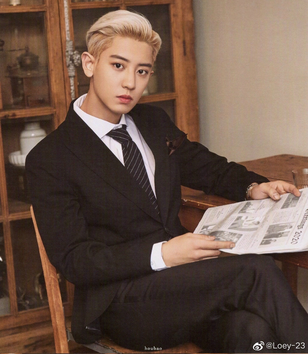 韩国明星收到粉丝的礼物感动哭了,韩国明星收到昂贵礼物