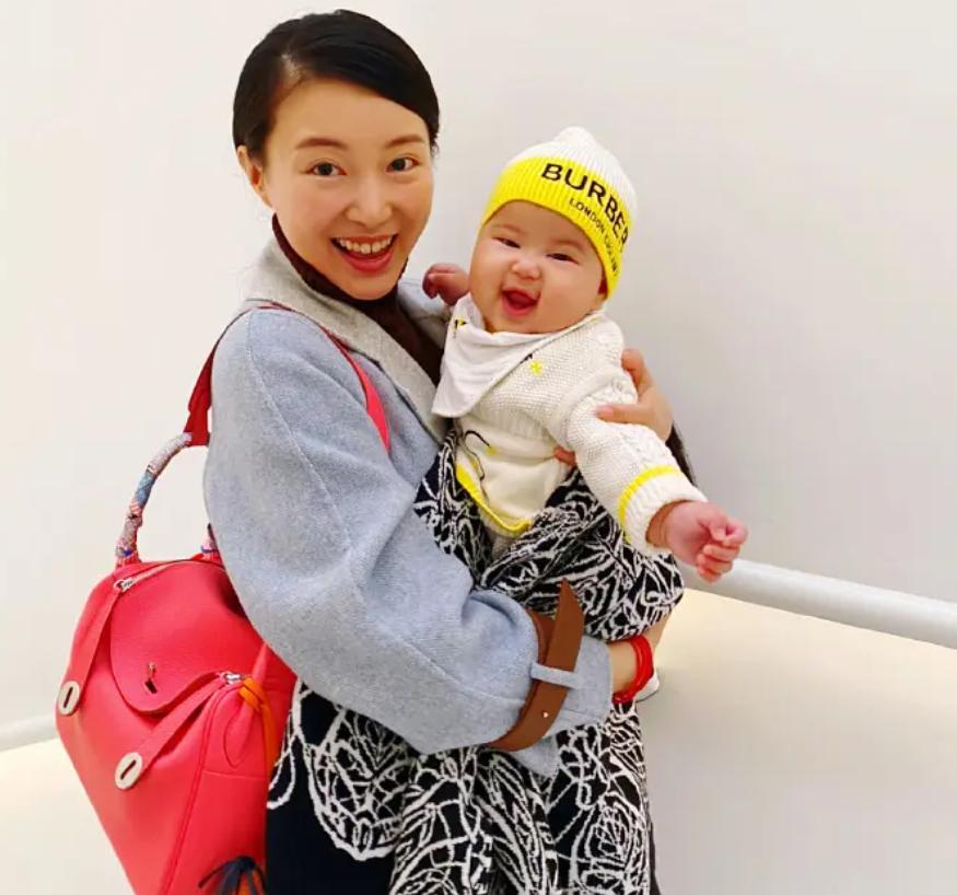 tvb女星练瑜伽,香港女星教瑜伽