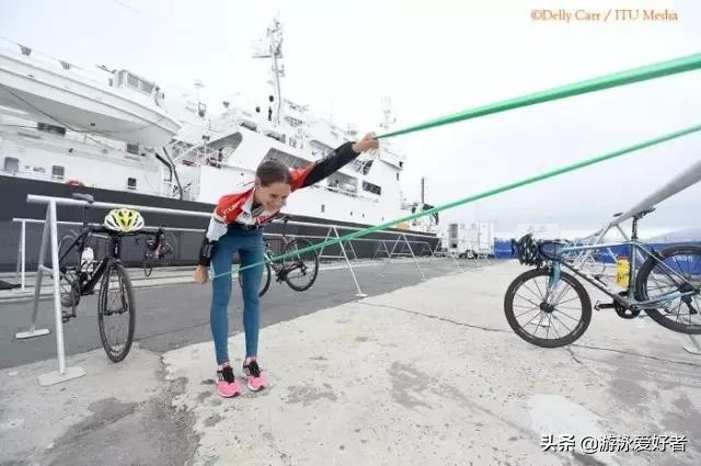 游泳初学者一点都不敢下去怎么办,游泳速度提升不上去