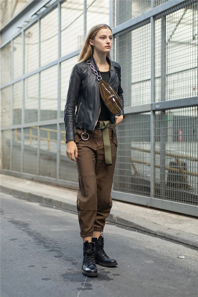 皮衣适合自然型风格的人穿嘛,短款皮衣外套中性风