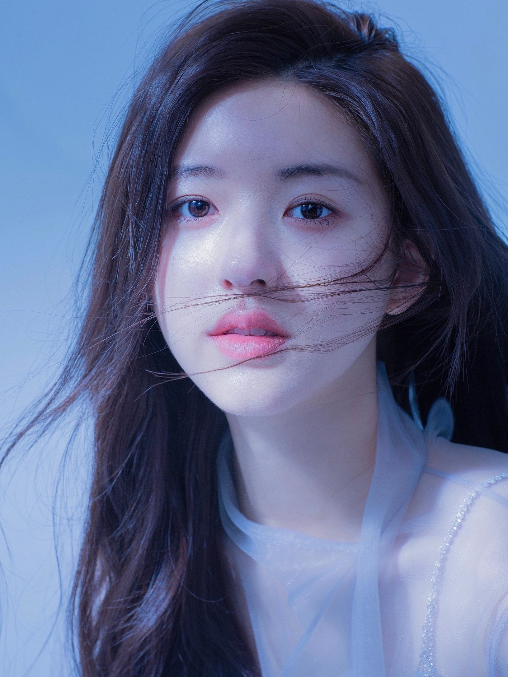 赵思露圆方脸妆容真是美炸了！5分钟掌握技巧！打造英气灵动感