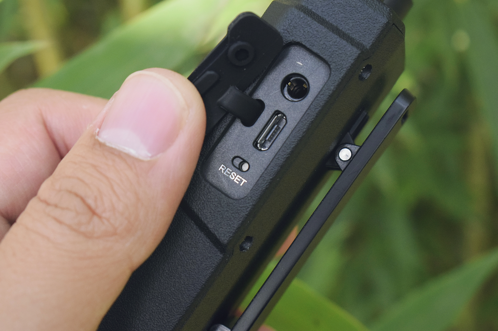 极蜂小语对讲机a208拆解,极蜂小语对讲机a208支持v频段吗