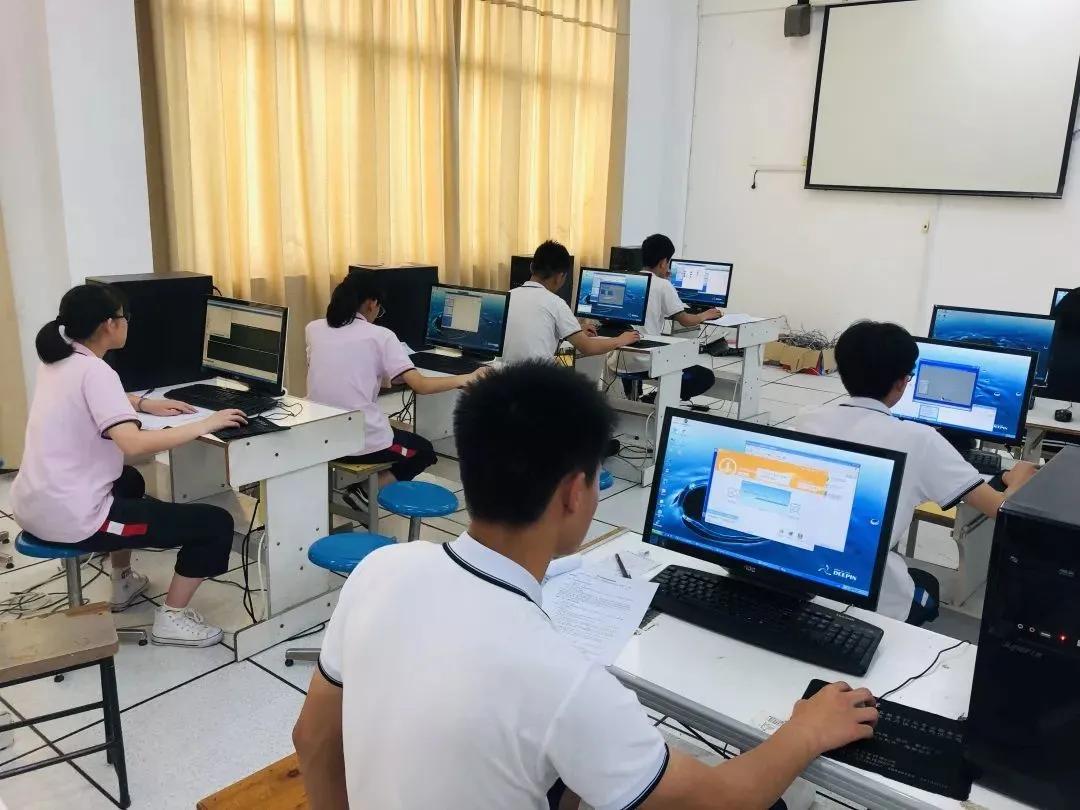 广东省中职技工学校招生,广东南粤技工学校高中部