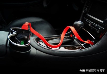 使用车载充电器5个注意事项,车载充电器有电不拔会不会爆炸