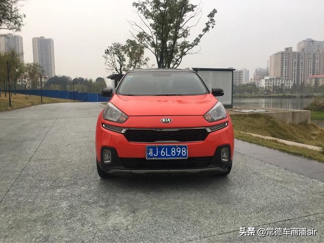 起亚kx32016红色,起亚kx3红色