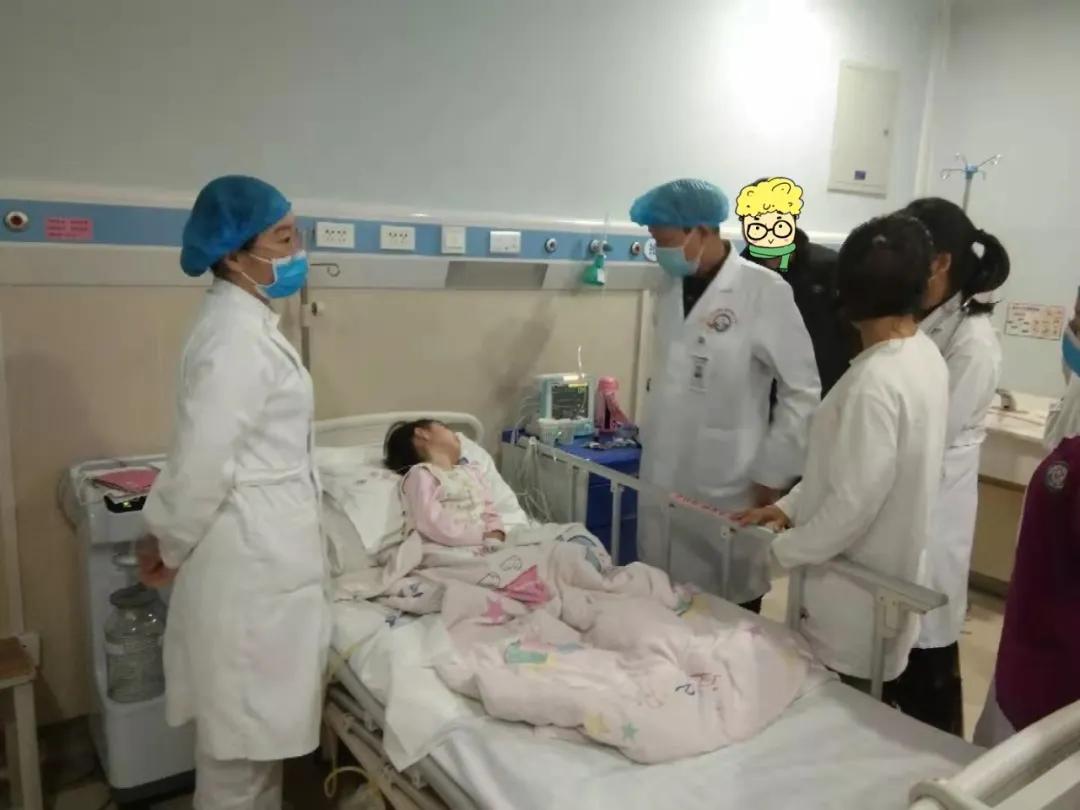 三岁娃患重症肺炎、脓毒症陕中医二附院儿科重症团队死神手里抢人
