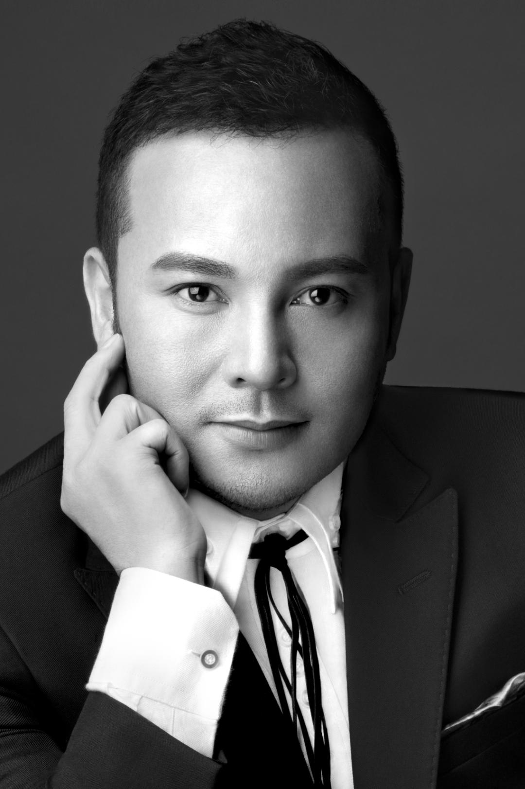 中国彩妆刷爆ins！背后“神仙”藏不住了！我：寄头可以包邮吗？