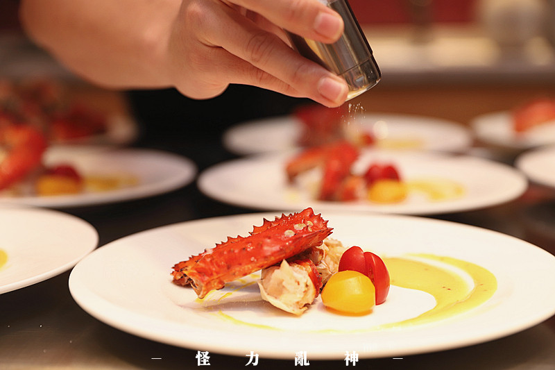 无边泳池、宝藏日料、马杀鸡，藏在湖滨南的星级酒店承包我一整天