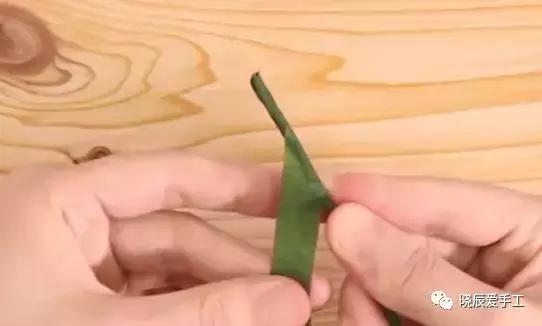 母亲节康乃馨花束该怎么搭配包装,钩针康乃馨花束教程