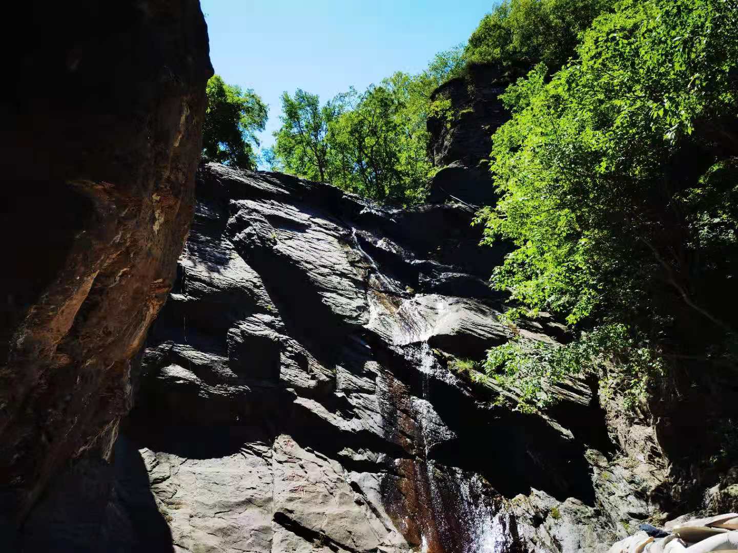打卡北京双龙峡风景区,十里溪流百潭瀑布,北方小九寨名不虚传