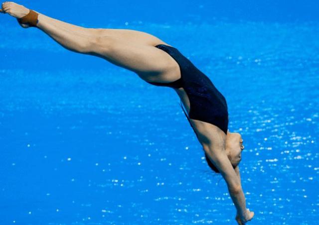 跳水如何压水花,跳水压水花是谁发明的