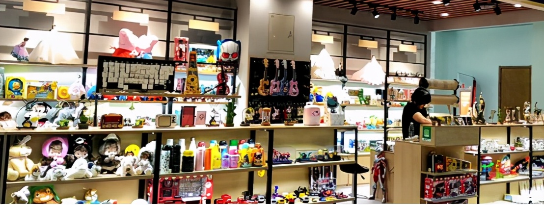 85后夫妻年入16亿,95后夫妻靠摆地摊日入九千