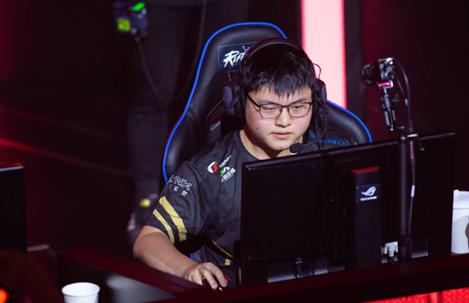 英雄联盟职业联赛uzi一共多少击杀,英雄联盟lpl历届adfmvp