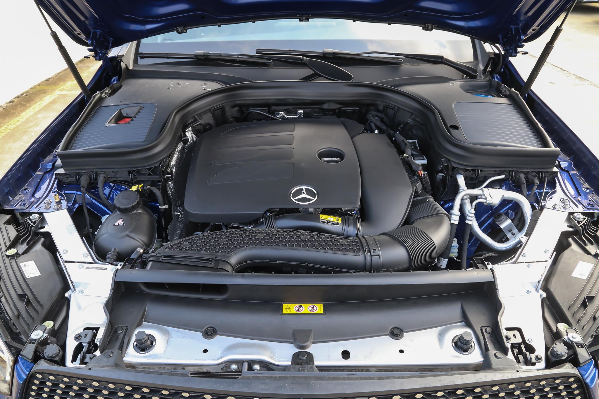 奔驰glc发动机黄灯亮了怎么消除,奔驰glc发动机无法启动