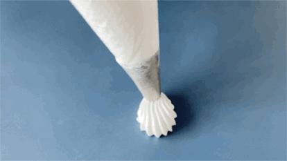 没有裱花袋裱花嘴泡芙奶油怎么挤,奶油裱花嘴怎么自做