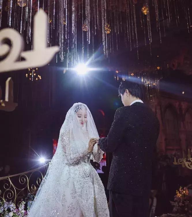 婚纱有哪些大牌,2018十大知名品牌婚纱及价格