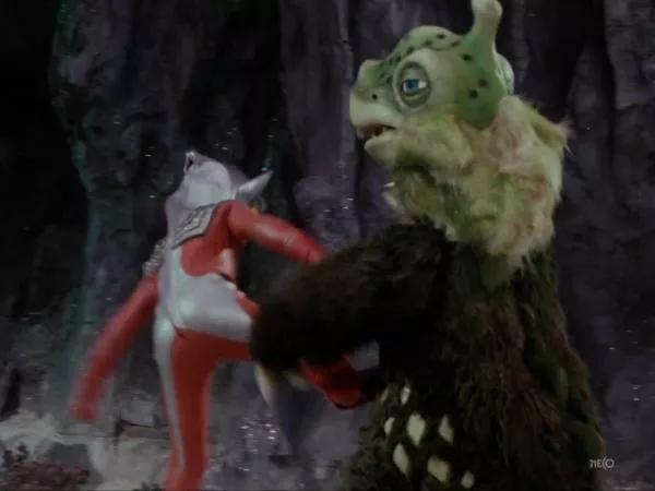 泰罗奥特曼技能大全,泰罗奥特曼街机大招怎么放