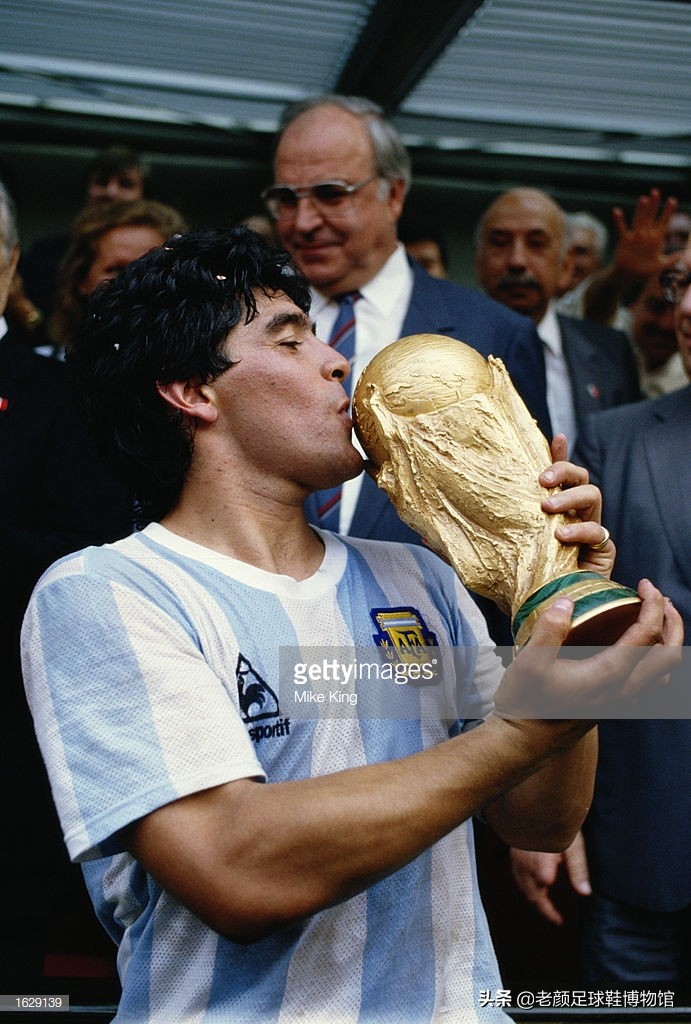 鍐呴┈灏旂绾uma,鍐呴┈灏斿拰puma绛剧害浜嗗悧