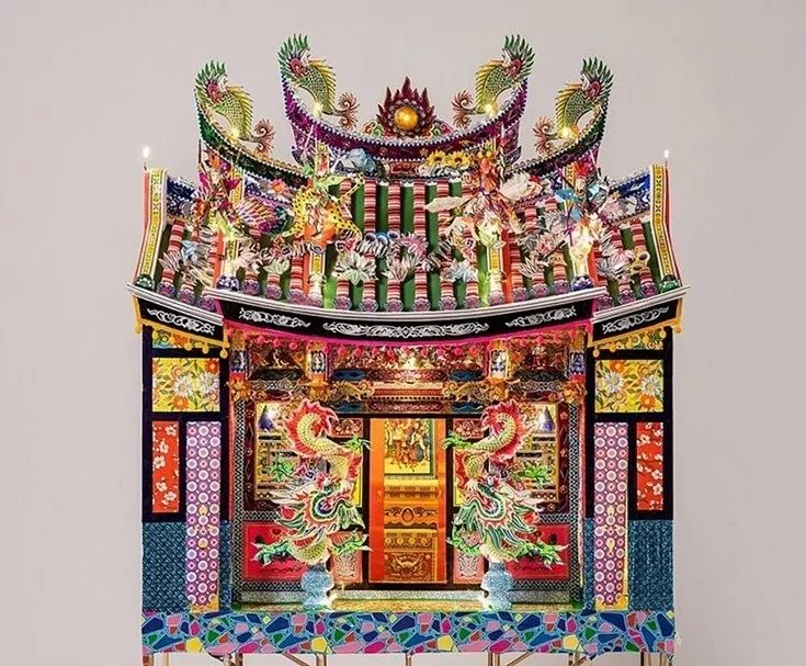 纸扎登上巴黎设计周,巴黎时装周纸扎