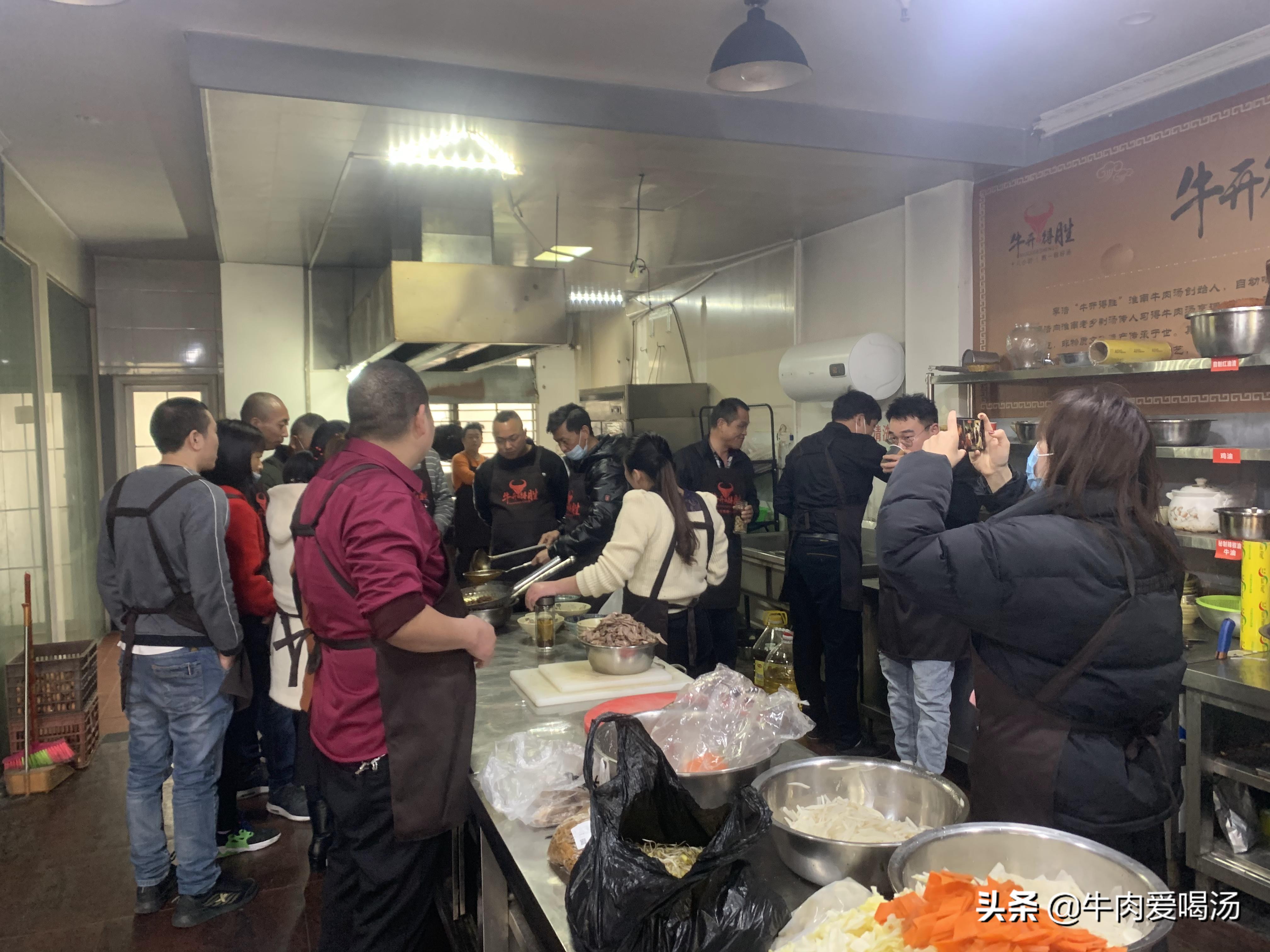 牛肉汤几月份是淡季,夫妻开店做淮南牛肉汤