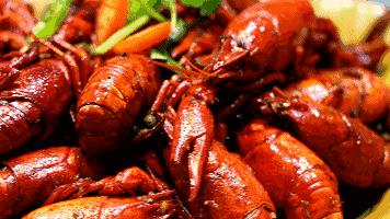 南宁美食推荐必吃龙虾,南宁最好吃的五香龙虾