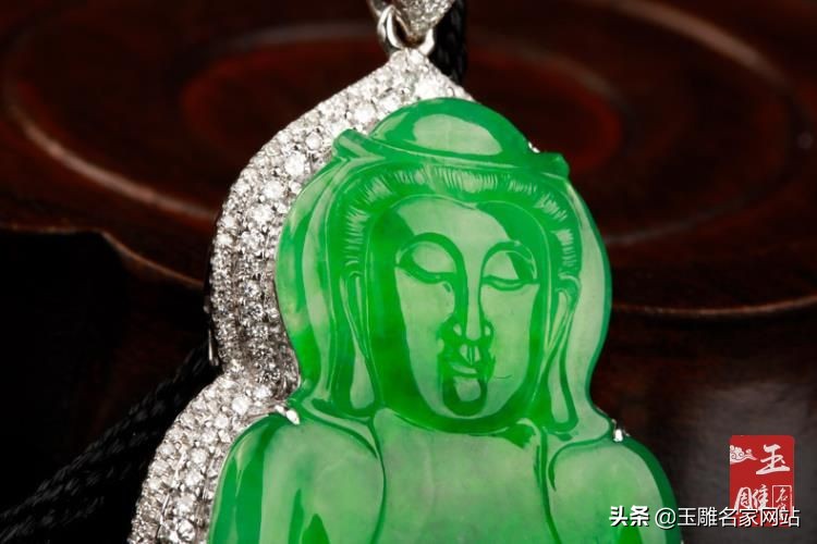 翡翠糯冰种是什么价格,翡翠糯冰种紫罗兰贵吗