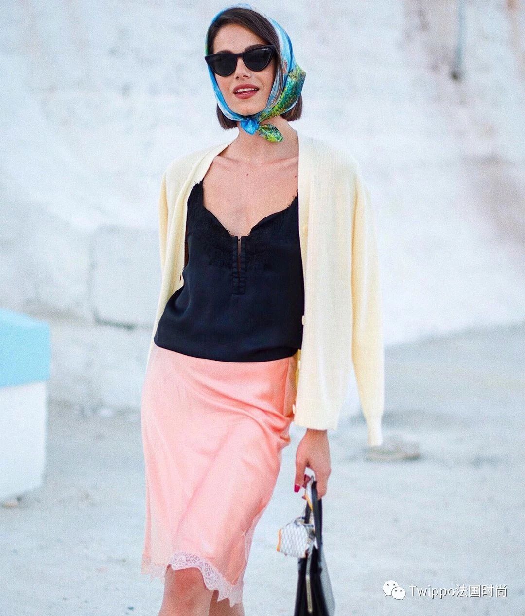 巴黎女孩春天穿什么裙子,法国女人夏天穿什么裙子