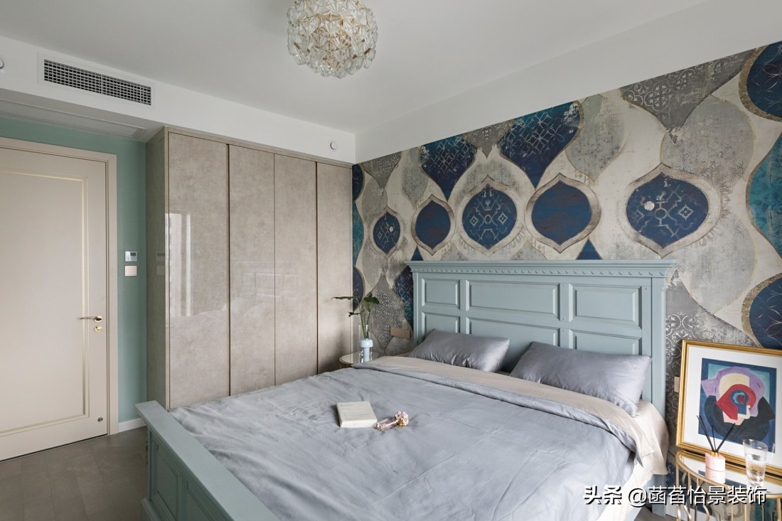 130平轻奢暖色风格,130平暗灰风格