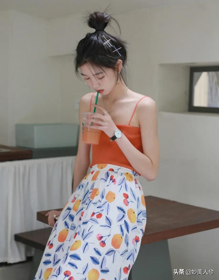 经典半身裙时髦到飞起,优雅迷人的半身裙你值得真正拥有