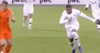 终于来了！尤文的新后防领袖——荷兰球星德利赫特全方位技术分析