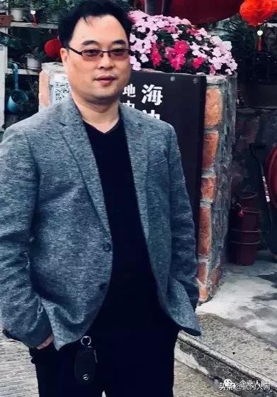 深圳市武冈商会理事,深圳盛达康五金塑胶有限公司董事长胡叶斌