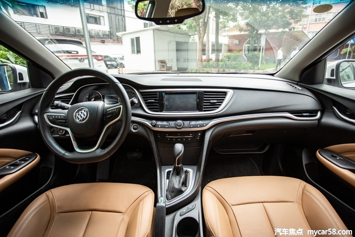 给老婆买一辆代步车怎么选,给老婆买第一辆车买什么好