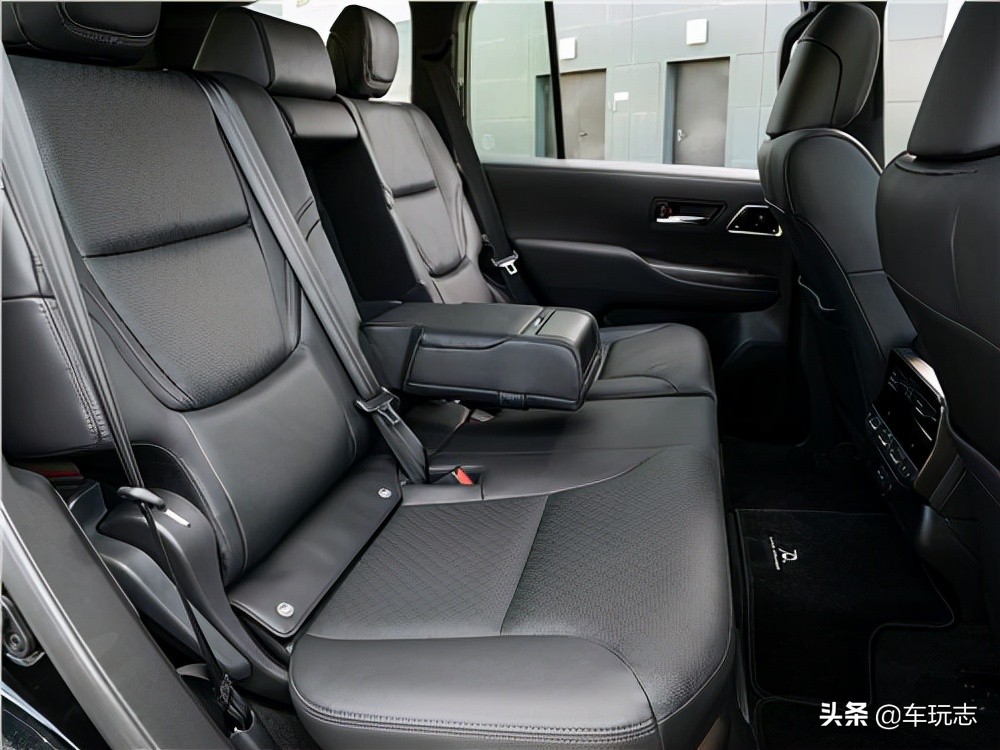 试驾丰田陆地巡洋舰,丰田陆地巡洋舰lc300gr运动版