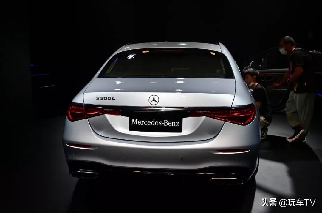 科技爆棚和极致简约奔驰和劳斯莱斯在想啥?