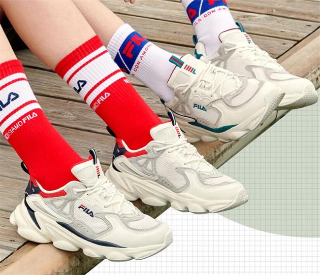 安踏斐乐和韩国斐乐区别,斐乐是安踏旗下的品牌吗知乎