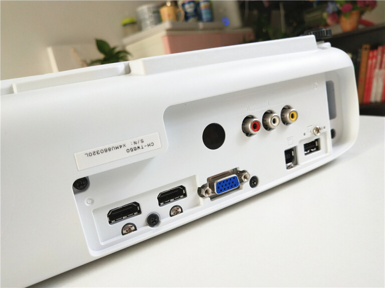 爱普生tw650对比tw5700tx,爱普生投影仪ch-tw650怎么调大小