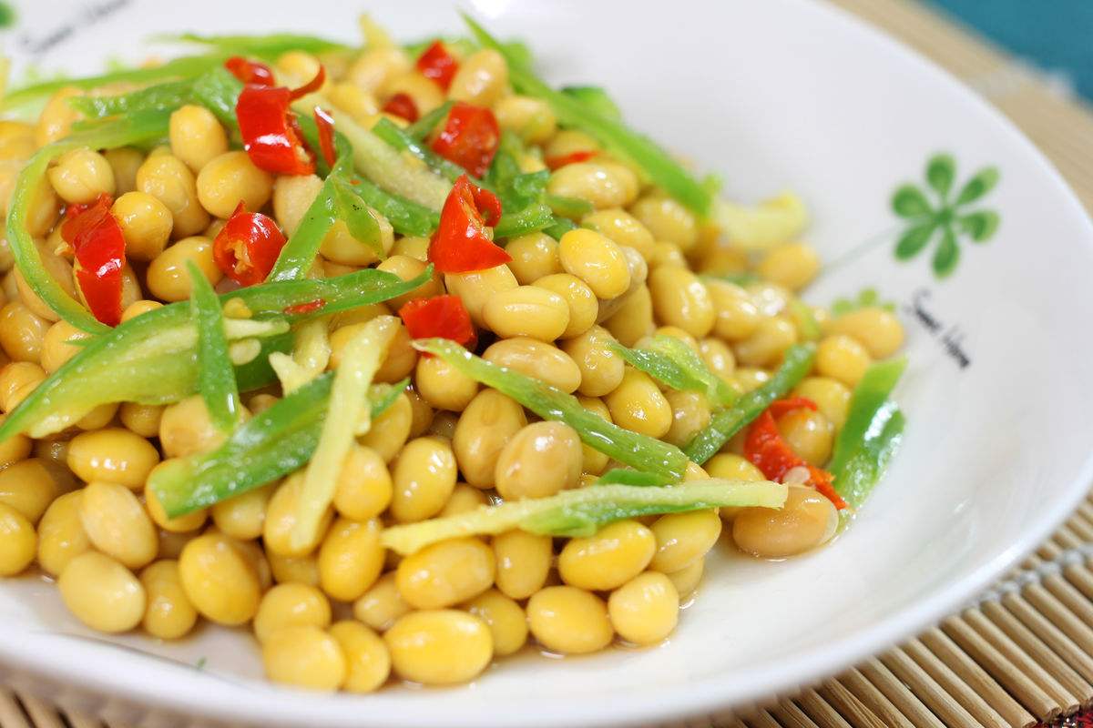 黄豆怎么炸得膨大脆酥而不黄,炸黄豆的小技巧