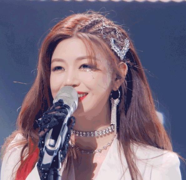 《浪姐2》土味小笼包陈妍希意外开挂，撞脸地表最强洋娃娃...