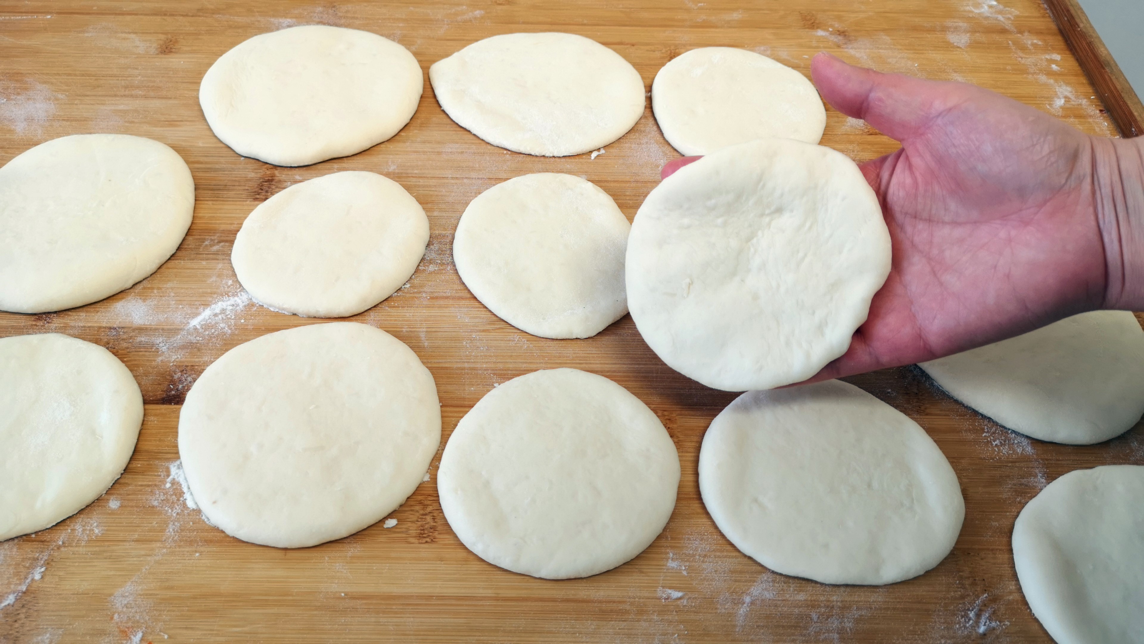 家里吃剩下的面条怎么处理,家里剩的面条做什么好