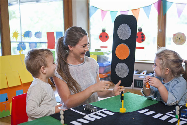 怎么教零基础的5岁孩子学英语,孩子刚开始怎么学英语零基础入门