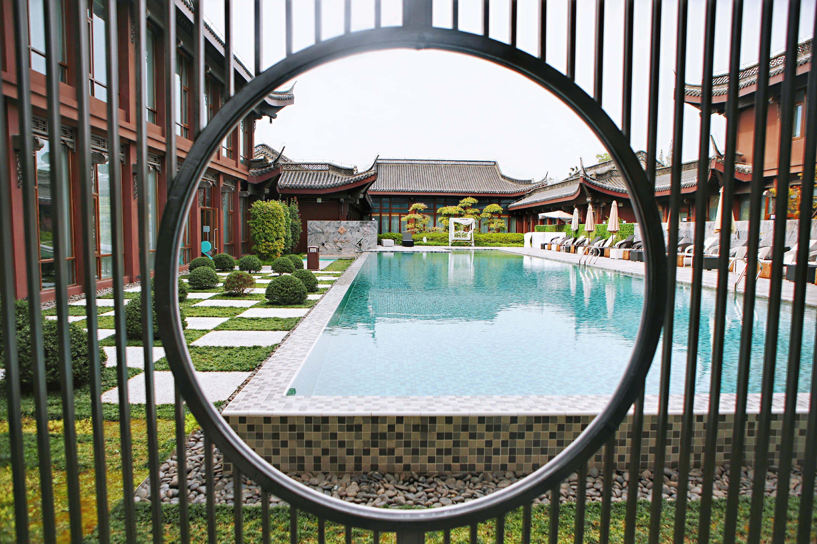 带有扬州两个字的扬州网红打卡地 (扬州打卡网红地大明寺)