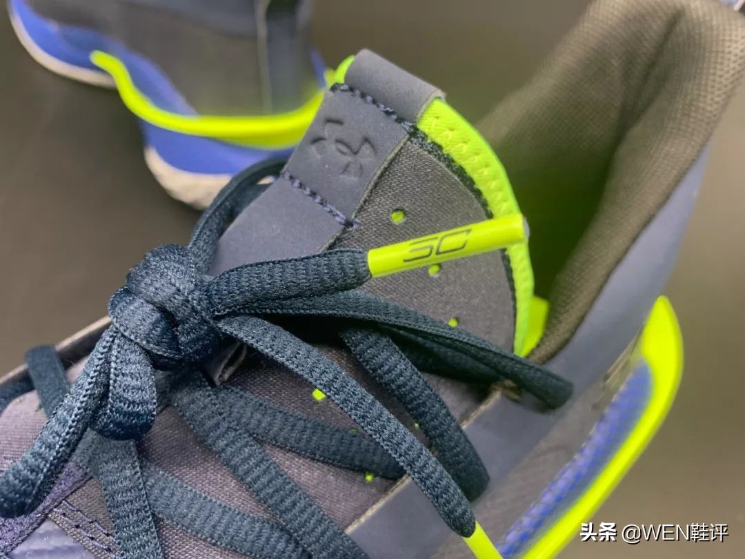 库里和ua合作的第一双鞋,ua库里篮球鞋