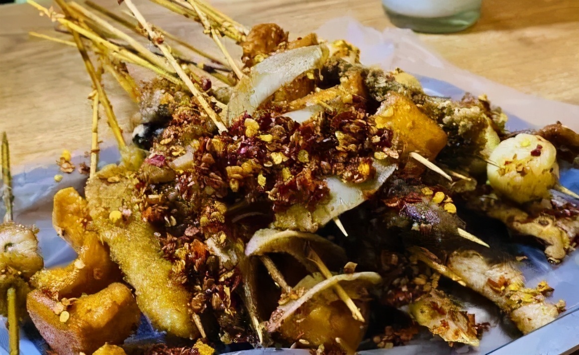 沈阳人有多爱吃鸡架,沈阳人为什么喜欢吃鸡架