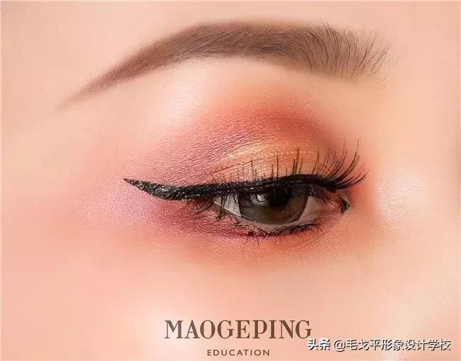 让眼睛有神发亮要补充什么维生素,让眼睛明亮有神的方法