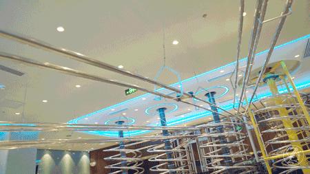 「M.产品」垂直式传送带，让食物从“天上掉下来”