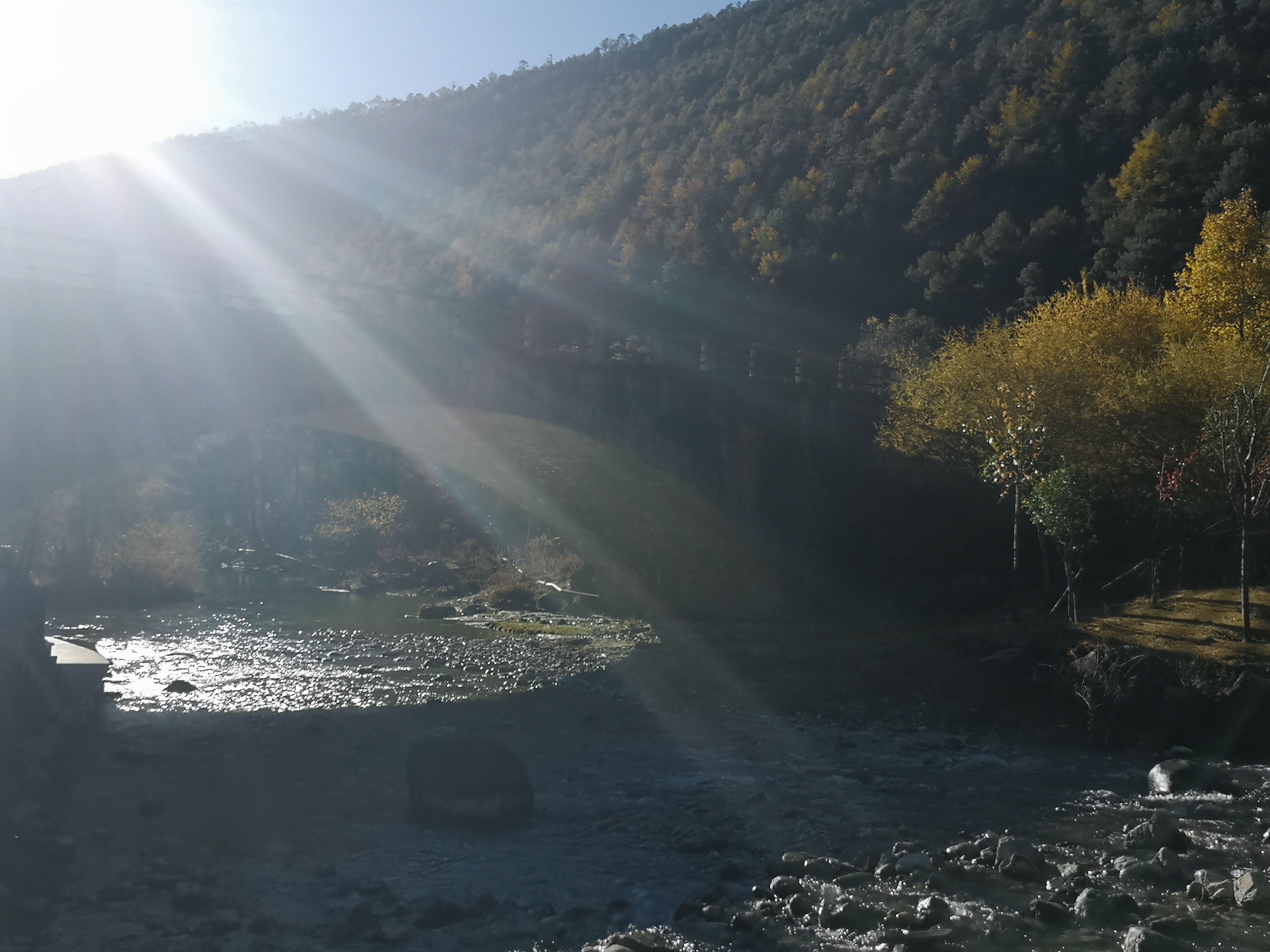 国内景点旅游攻略：到丽江旅游哪里好玩？盘点丽江必去的十个地方