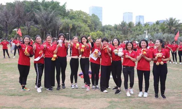 巨邦清明献花丨人间四月无心芳菲，上山看总设计师改革大步豪迈