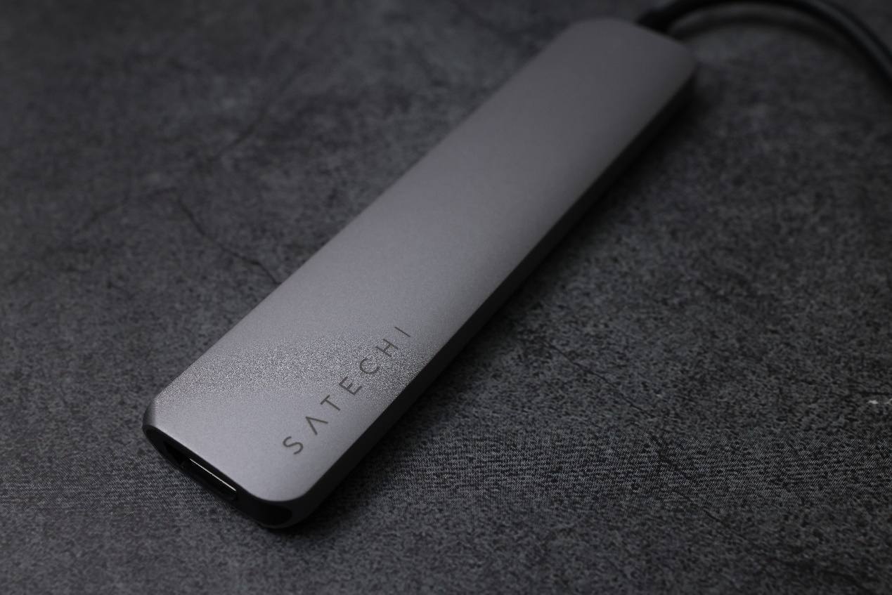 买了macbookair还要买啥,苹果macbookpro哪一款扩展坞好用