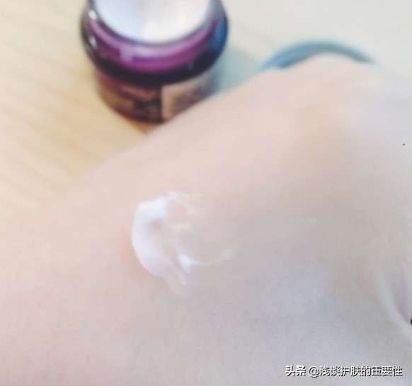 40岁女性护肤品套装哪个好,40岁女人怎么保养护肤